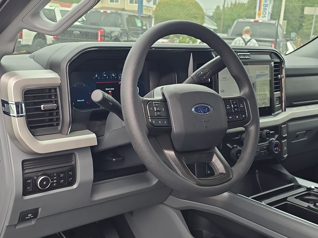 2025 Ford Super Duty XLT