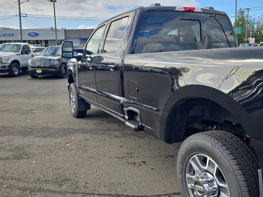 2026 Ford Super Duty LARIAT