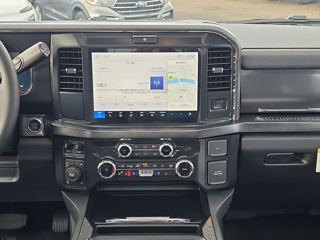 2026 Ford Super Duty LARIAT