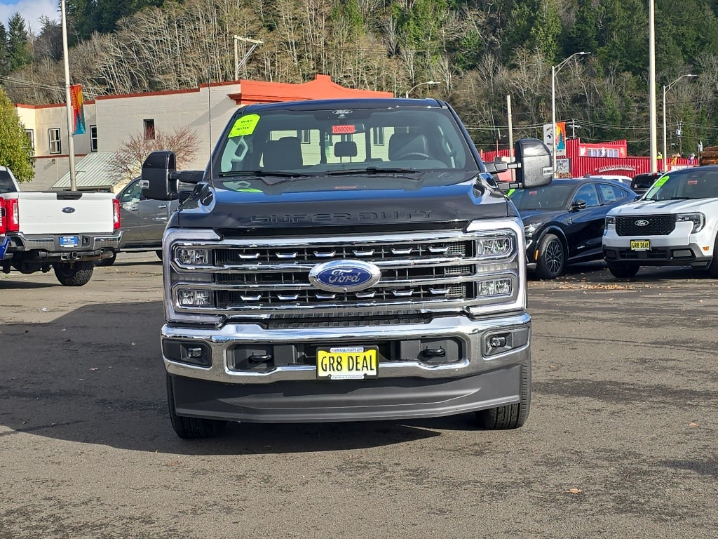 2026 Ford Super Duty LARIAT