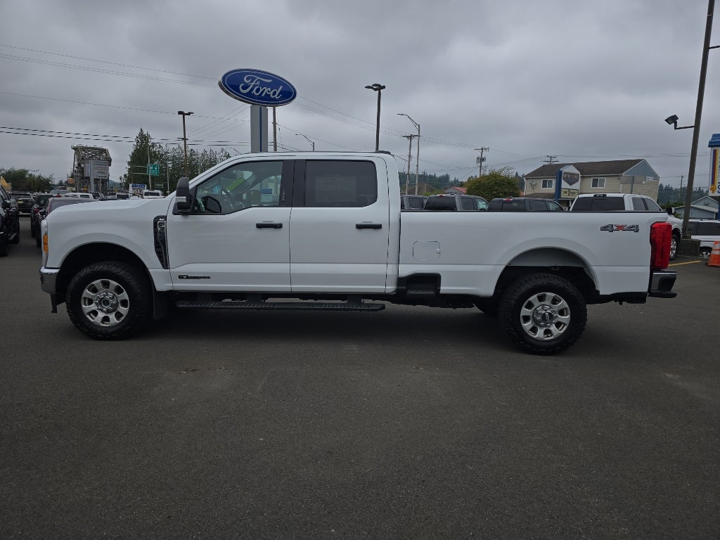2023 Ford F-350 Super Duty XLT