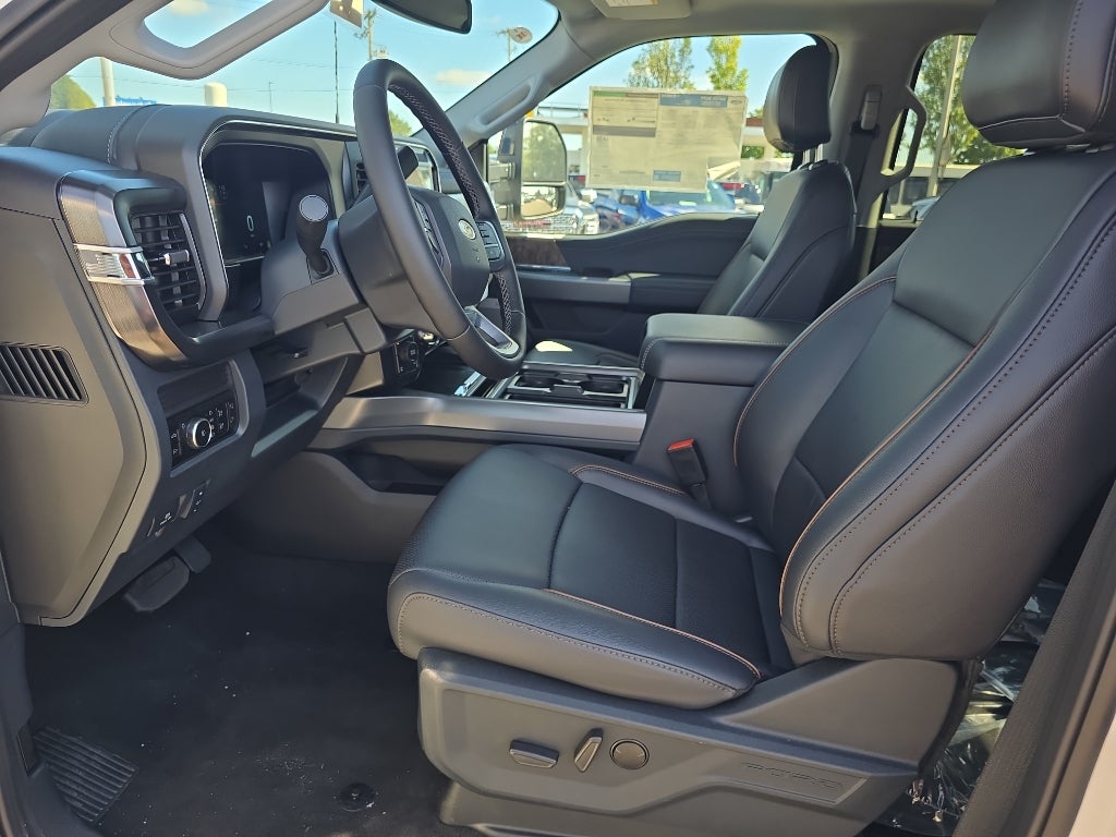 2026 Ford Super Duty LARIAT