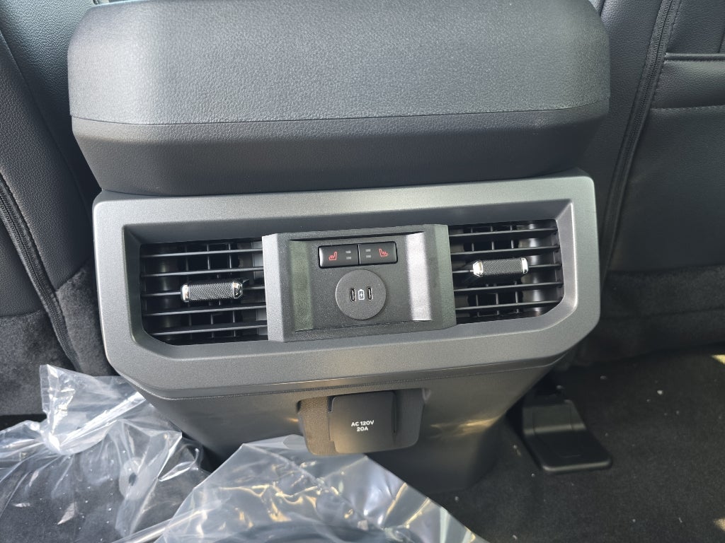 2026 Ford Super Duty LARIAT