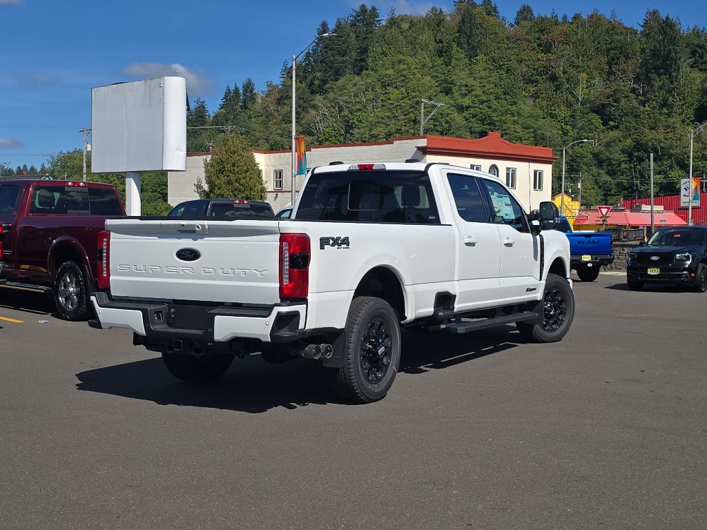 2026 Ford Super Duty LARIAT
