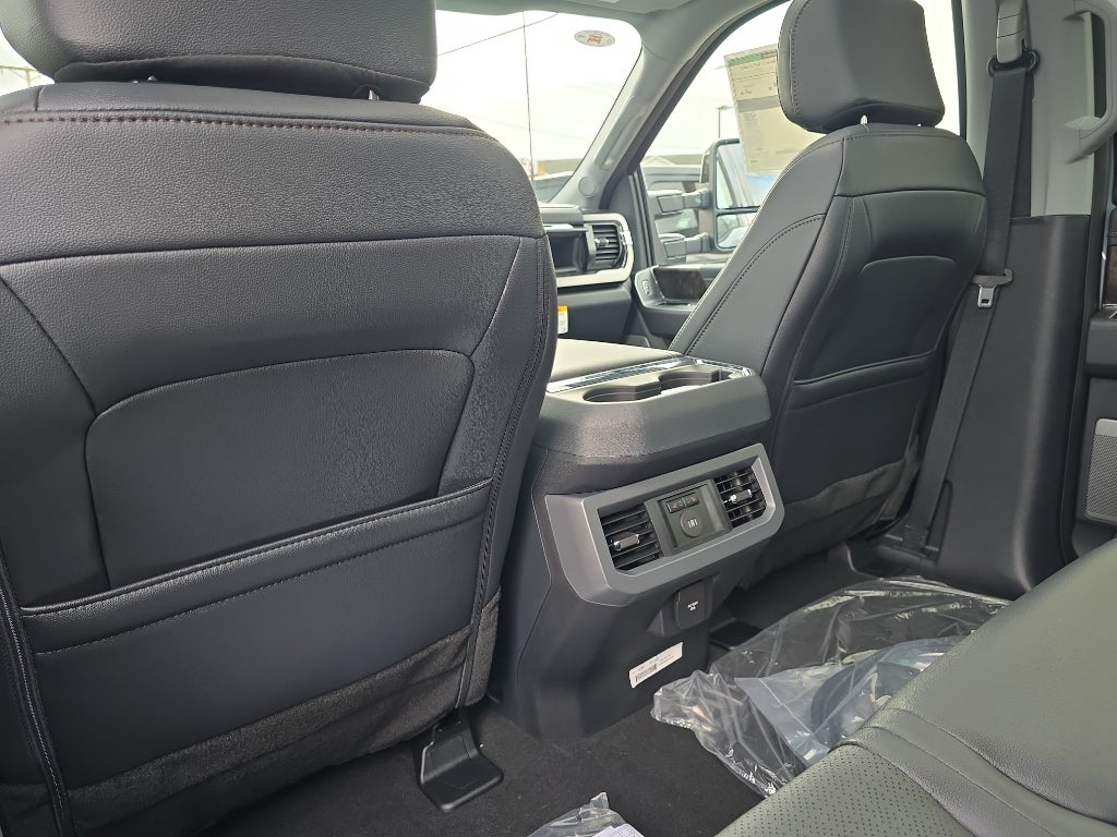 2026 Ford Super Duty LARIAT