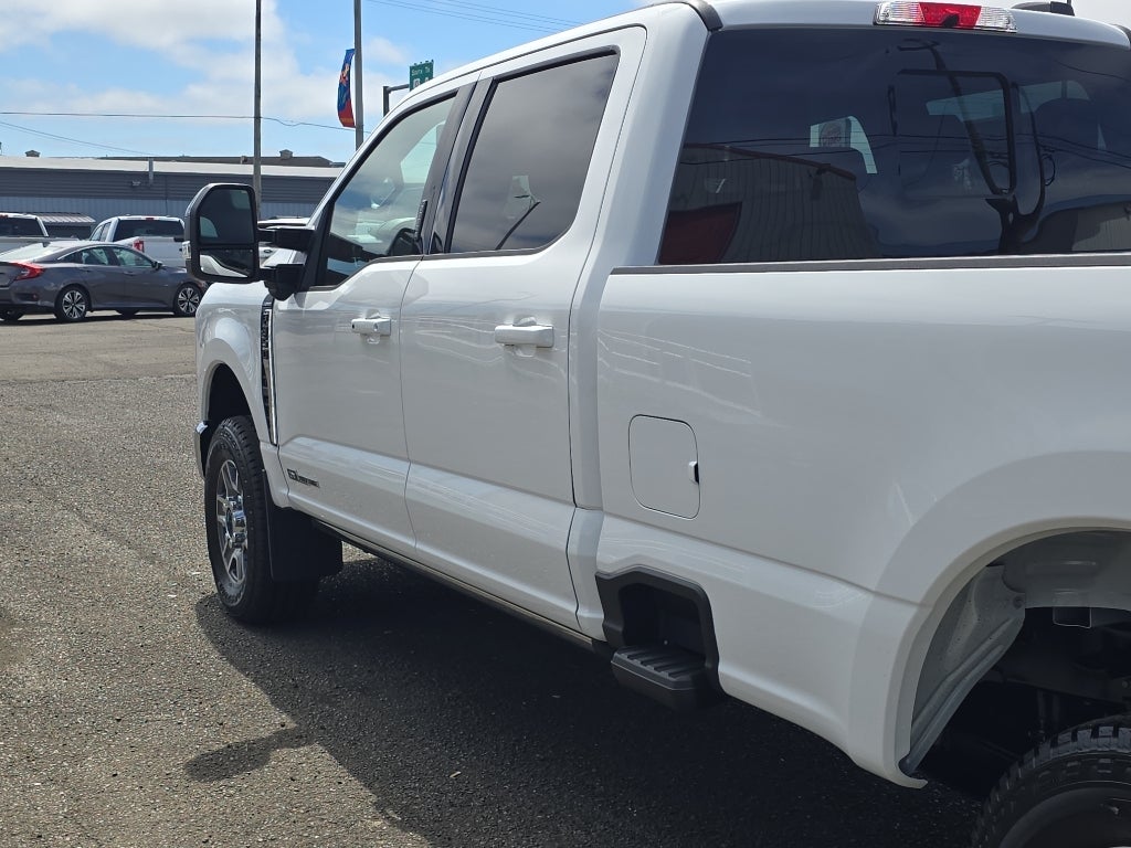 2026 Ford Super Duty LARIAT