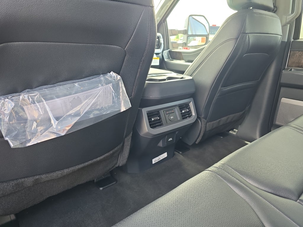 2026 Ford Super Duty LARIAT