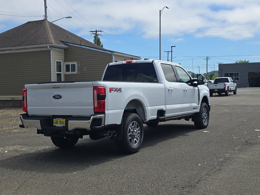 2026 Ford Super Duty LARIAT