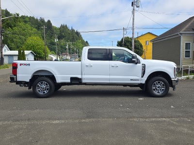 2026 Ford Super Duty LARIAT