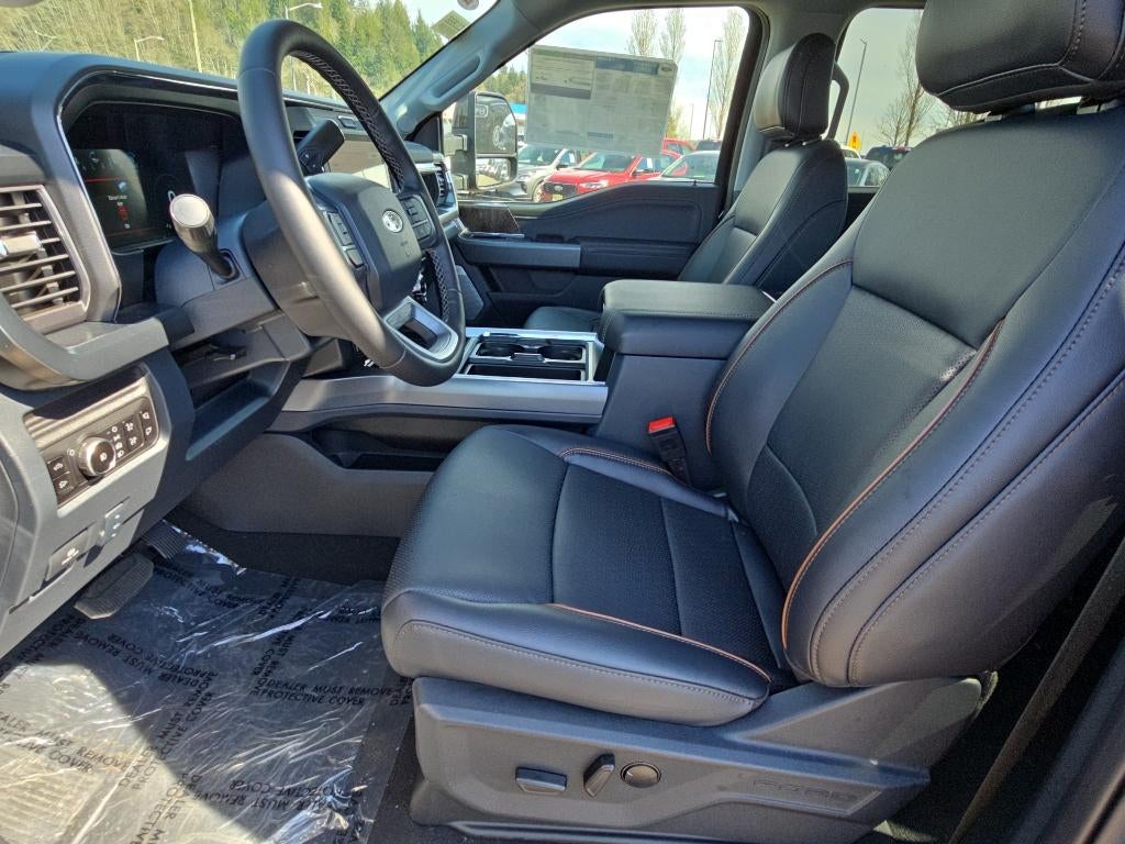 2025 Ford Super Duty LARIAT