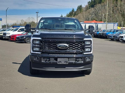 2025 Ford Super Duty LARIAT