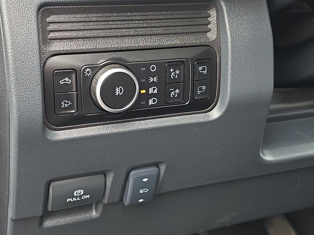 2025 Ford F-350 Super Duty Base