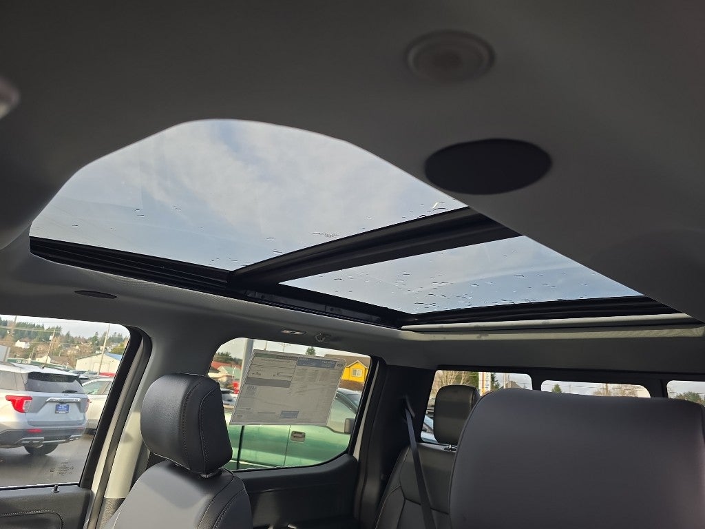 2026 Ford Super Duty LARIAT