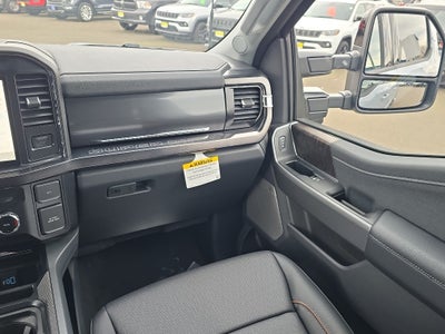 2026 Ford Super Duty LARIAT