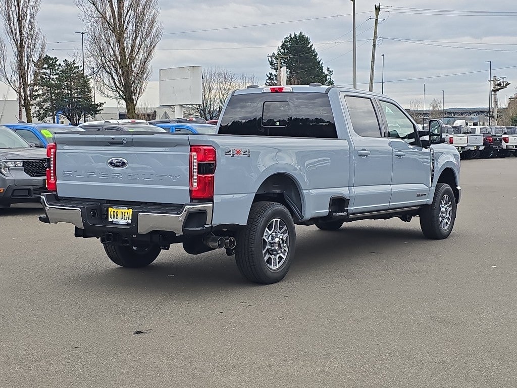 2026 Ford Super Duty LARIAT