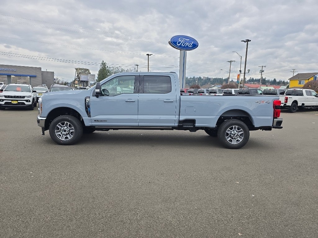 2026 Ford Super Duty LARIAT
