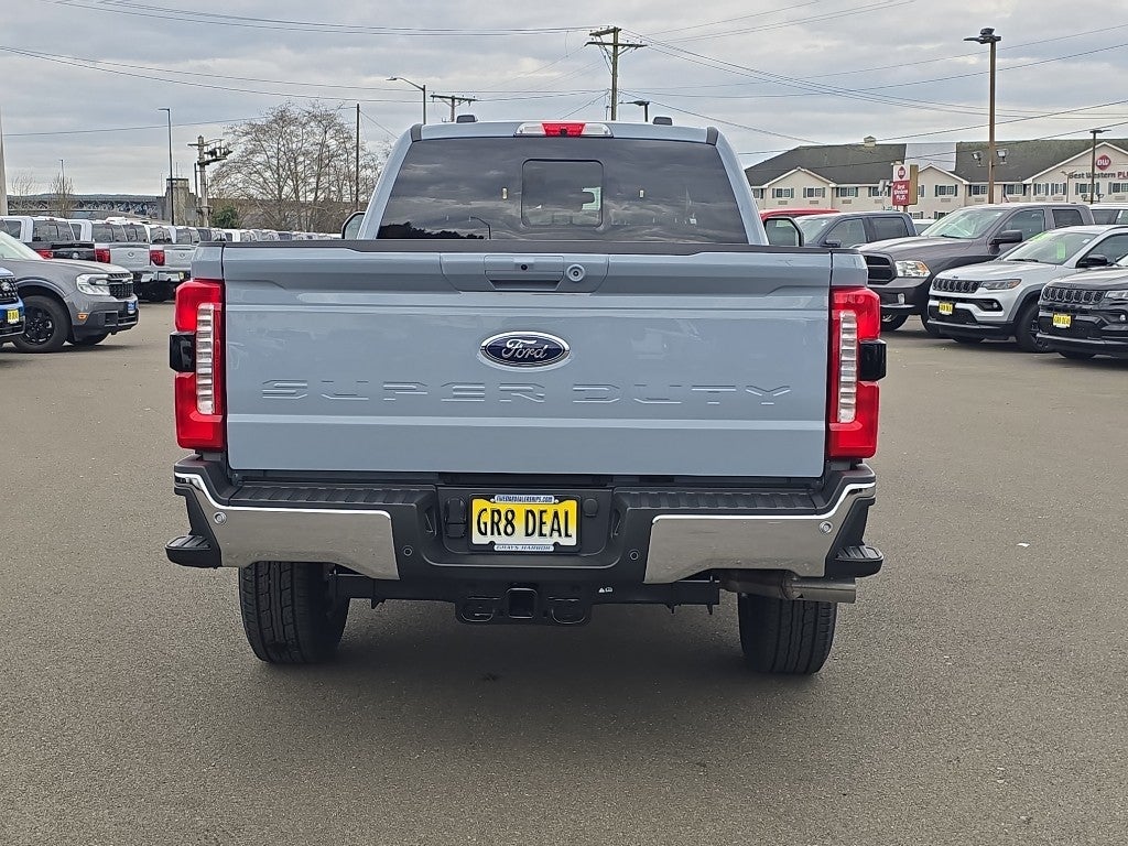 2026 Ford Super Duty LARIAT