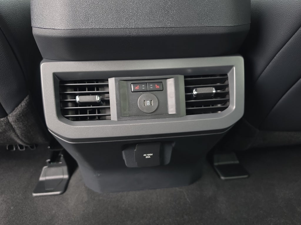 2026 Ford Super Duty LARIAT