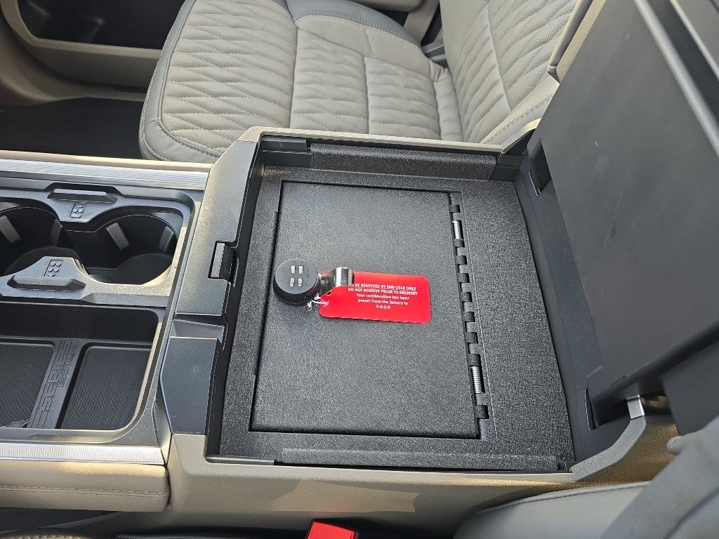 2026 Ford Super Duty Platinum