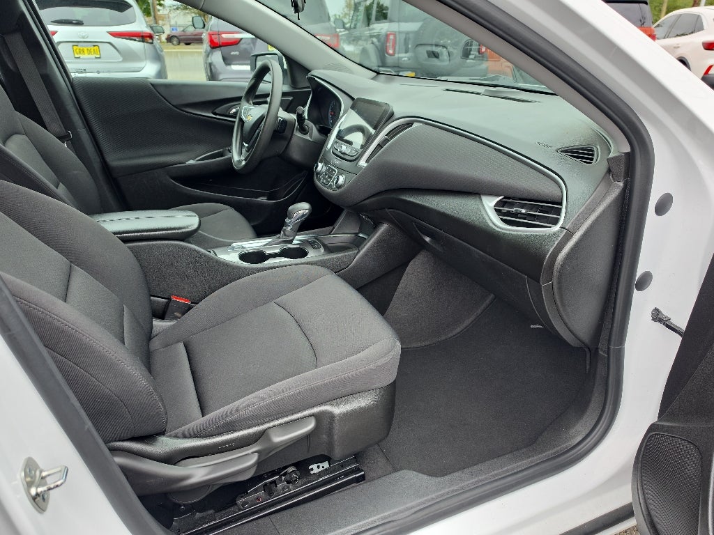 2024 Chevrolet Malibu LT (1LT)