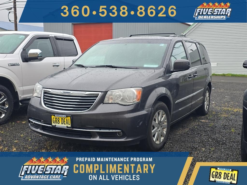 2016 Chrysler Town & Country Touring