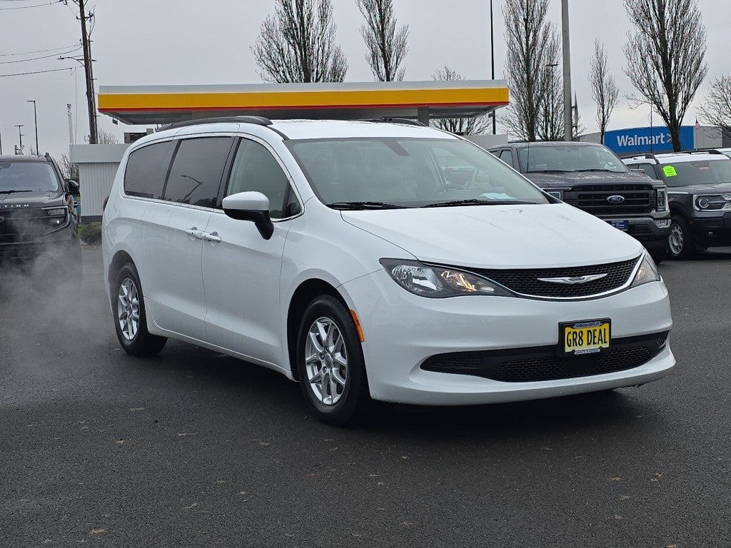 2021 Chrysler Voyager LXI