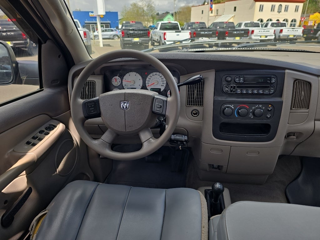 2004 Dodge Ram Pickup 3500 SLT
