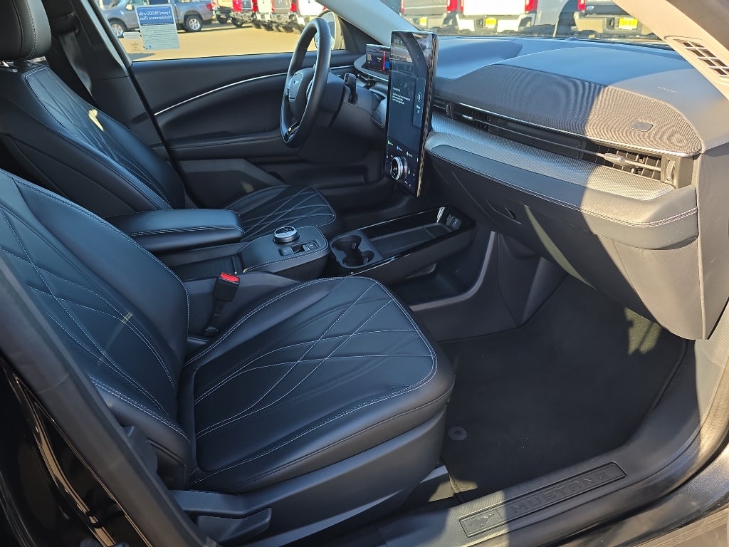 2021 Ford Mustang Mach-E Select