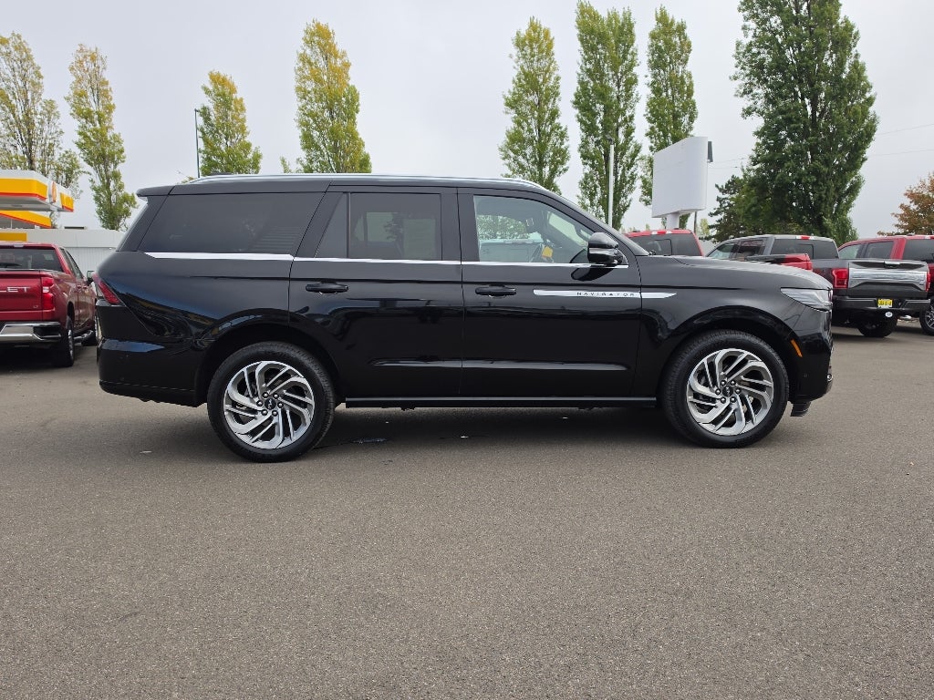 2025 Lincoln Navigator Reserve