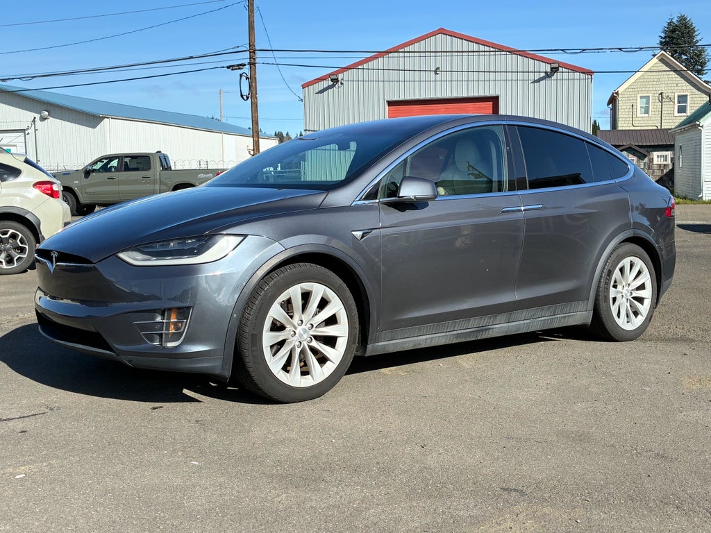 Used 2020 Tesla Model X Long Range Plus with VIN 5YJXCAE22LF302983 for sale in Aberdeen, WA