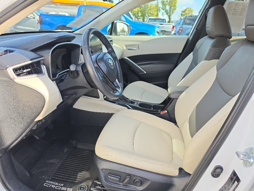 2024 Toyota Corolla Cross XLE