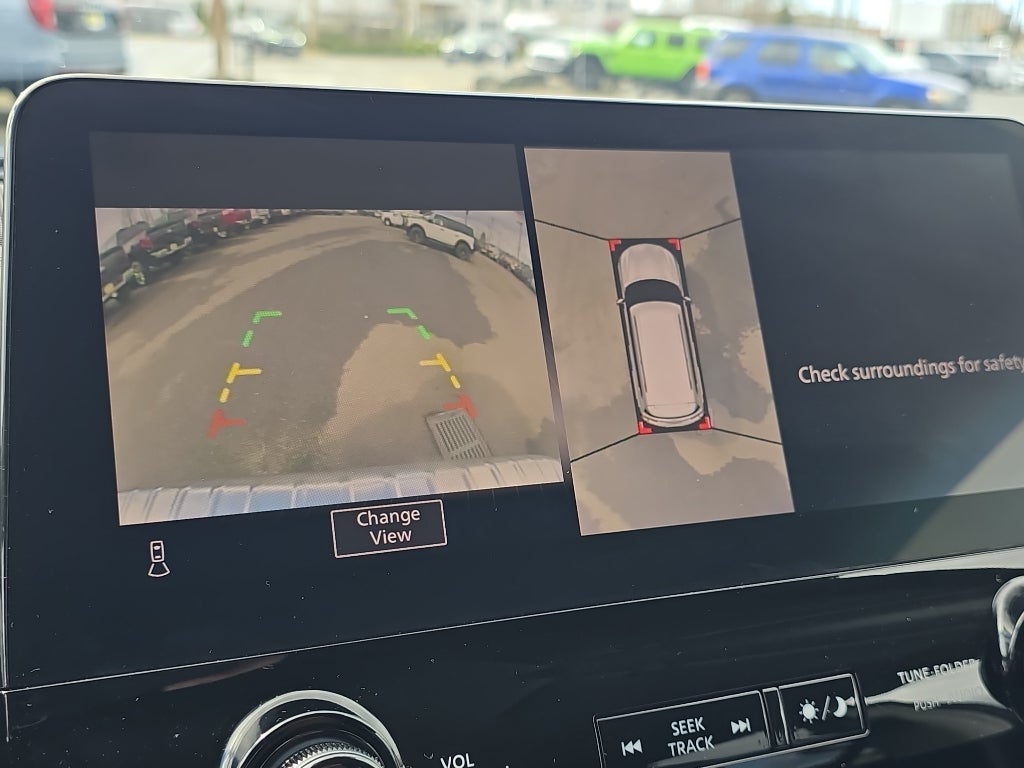 2024 INFINITI QX80 LUXE