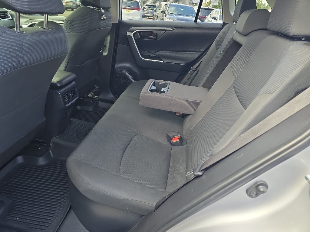 2019 Toyota RAV4 Hybrid LE