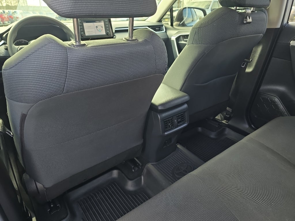 2019 Toyota RAV4 Hybrid LE