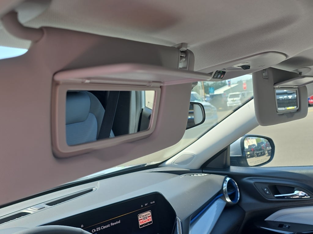 2025 Chevrolet Trax LT - Photo 13
