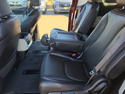 2023 Kia Carnival LX