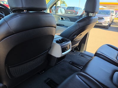 2023 Kia Carnival LX