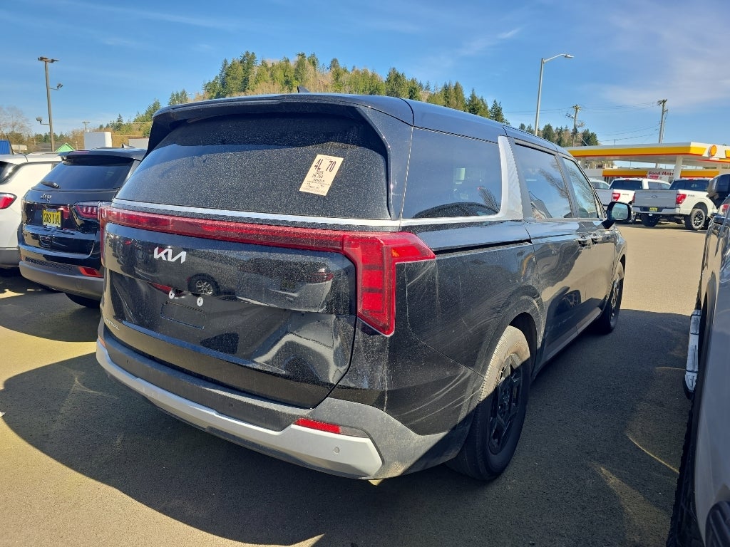2025 Kia Carnival LXS