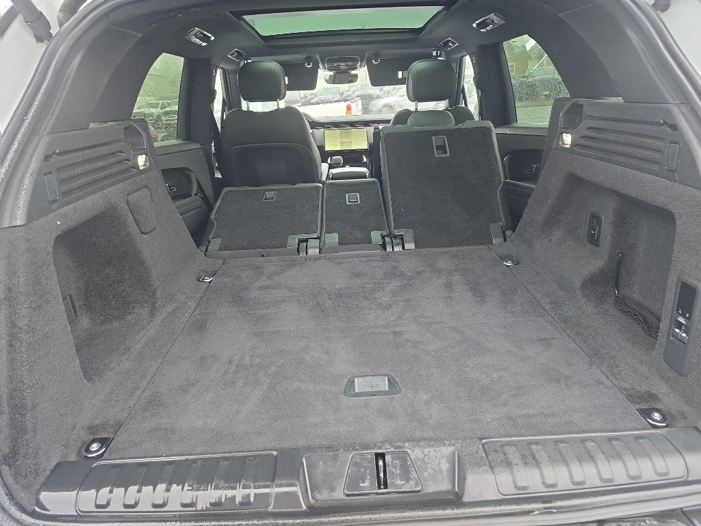 2025 Land Rover Range Rover Sport P360 SE