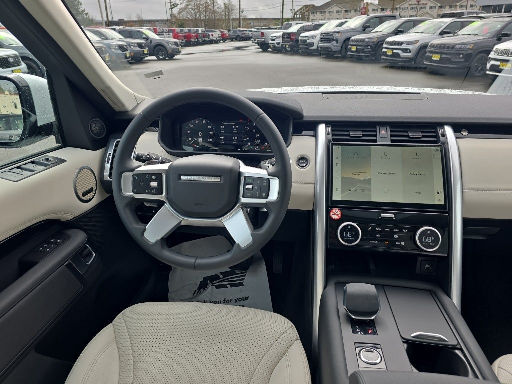 2025 Land Rover Discovery S