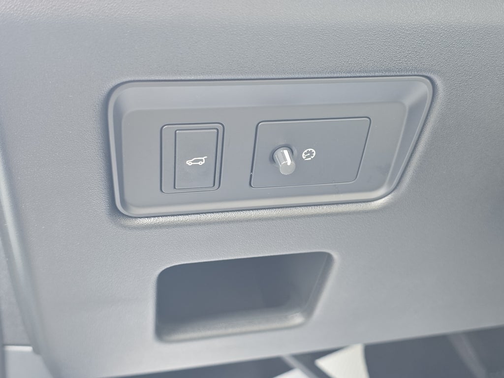 2025 Land Rover Discovery S