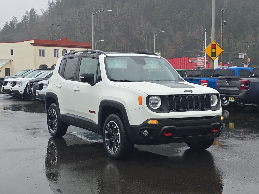 2023 Jeep Renegade Trailhawk