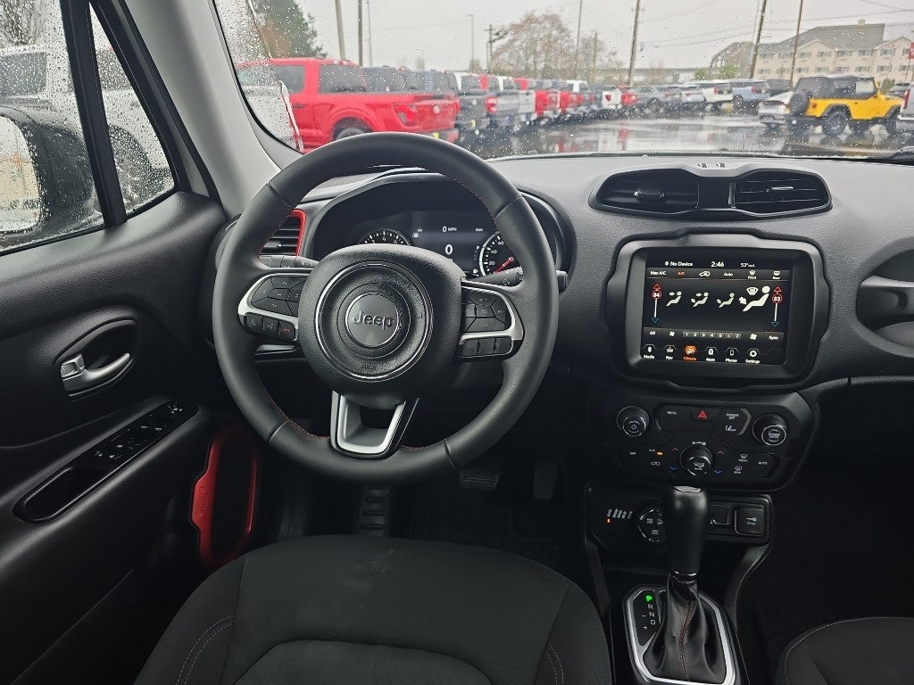 2023 Jeep Renegade Trailhawk