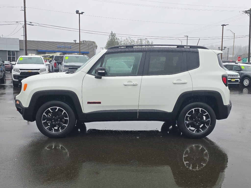 2023 Jeep Renegade Trailhawk
